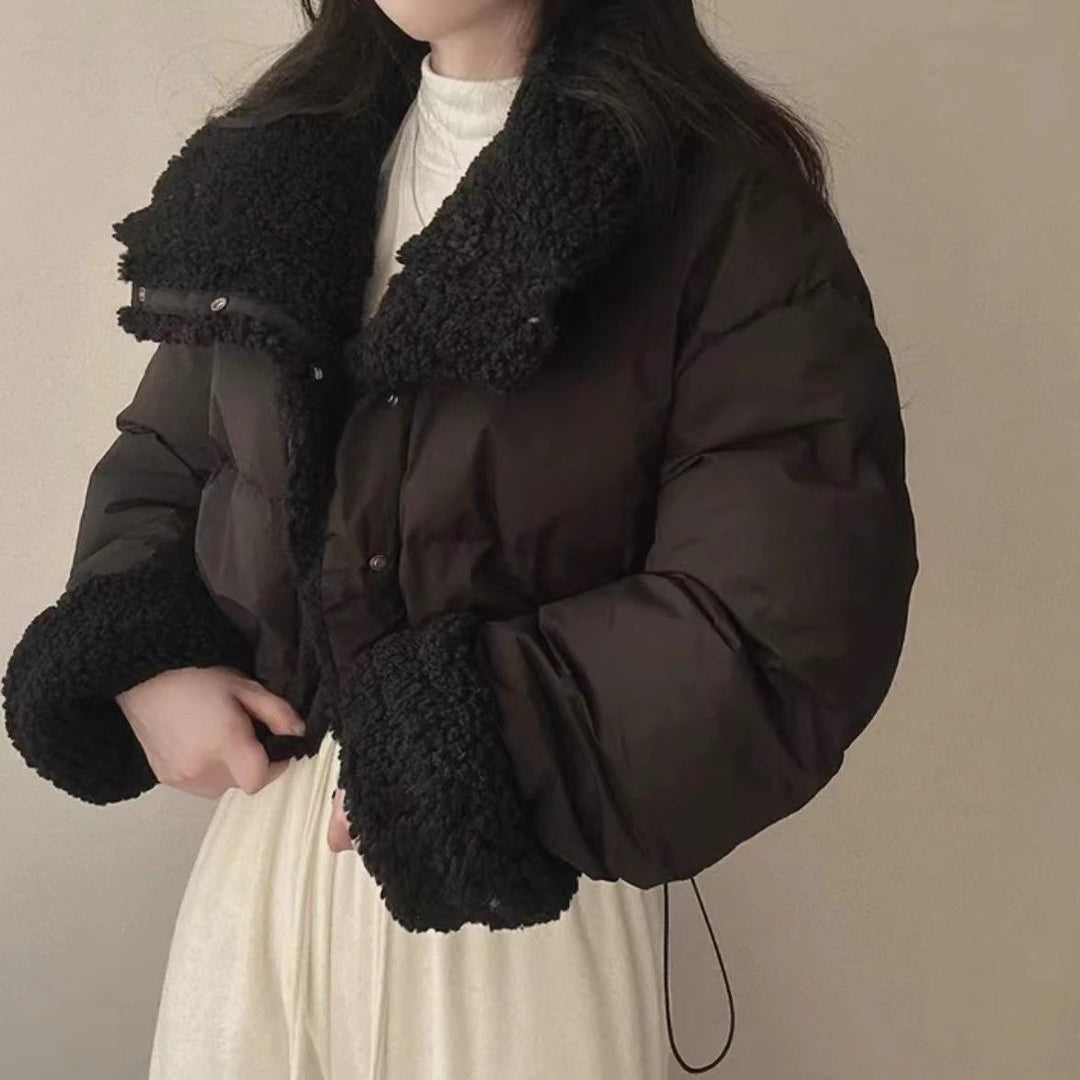 Damen nan kurze gesteppte Pufferjacke mit Teddykragen, krempelbaren Ärmeln und Tunnelzugsaum Echo Archiv