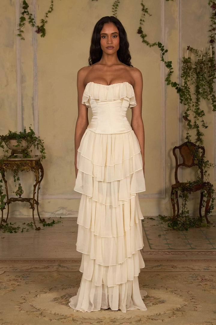 Damen Elegantes, schulterfreies Maxikleid mit fließenden Rüschen Echo Archiv