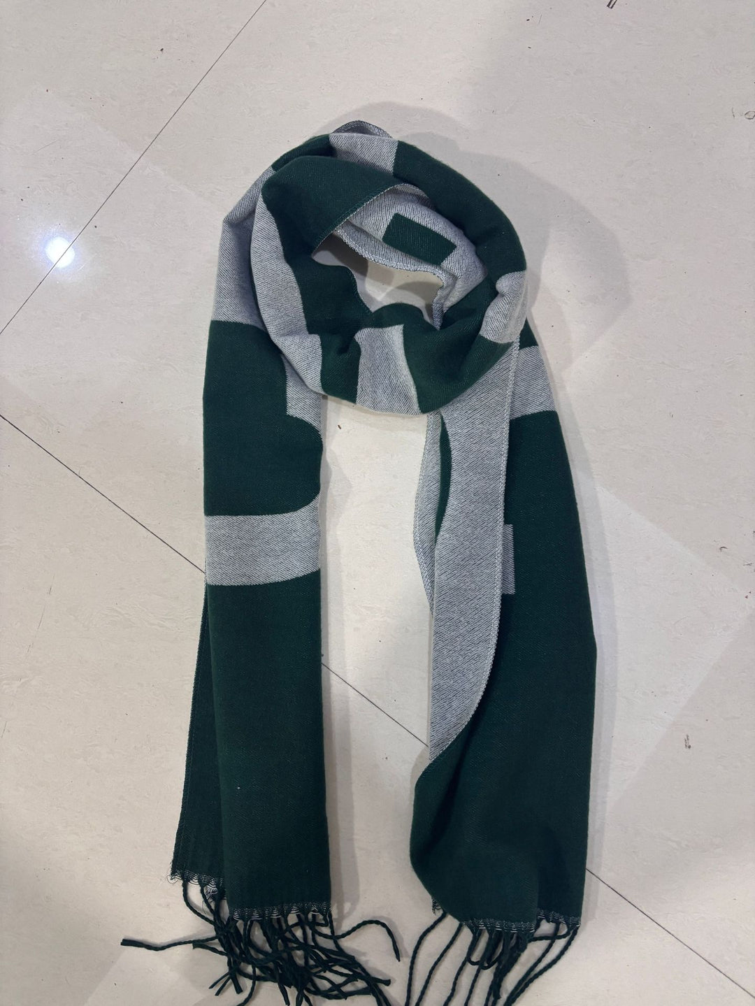 Damen Oversize-Strickschal mit Blockstreifen und Fransen – Avérine