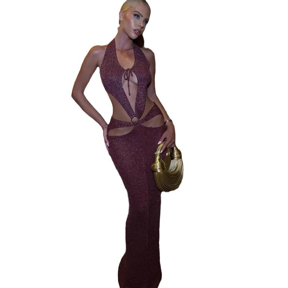 Damen High-Fashion Maxikleid mit tiefen Ausschnitten und Ringdetails Echo Archiv