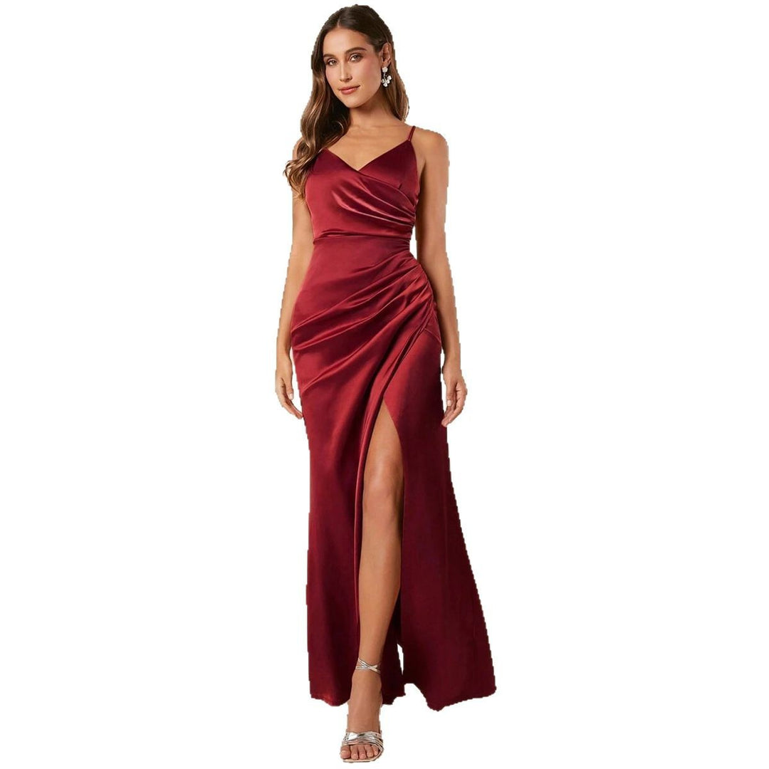 Damen Elegantes Wickelkleid mit hoher Beinschlitze und schmalen Trägern Echo Archiv