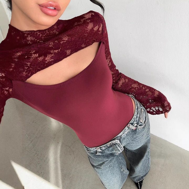 Damen Body mit transparenten Spitzenärmeln und modernem Cut-Out Echo Archiv