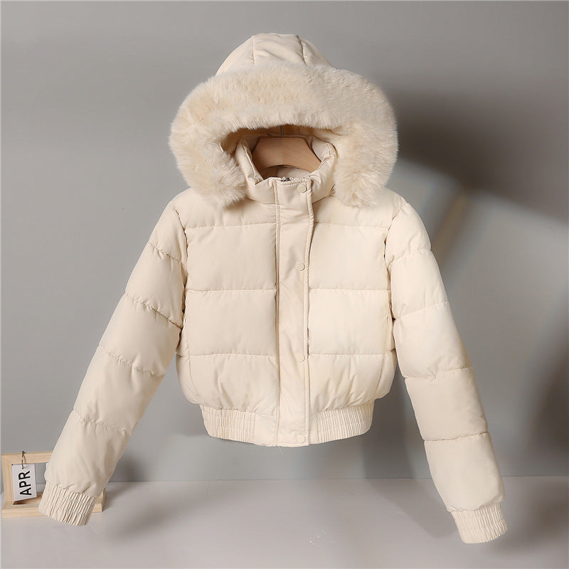 Damen nan kurz geschnittene Thermosteppjacke mit abnehmbarer Kunstfellkapuze und Rippbündchen Echo Archiv