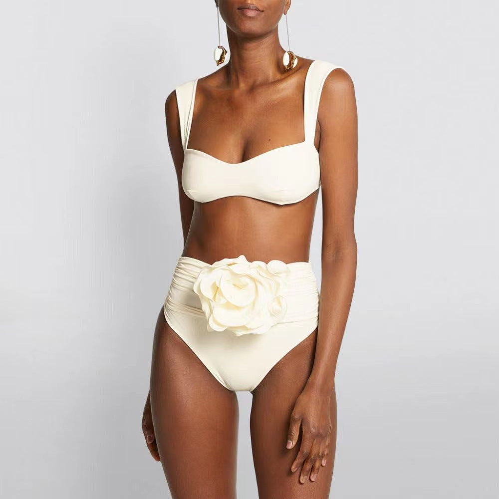 Damen Eleganter Bikiniverschnitt mit floralem Detail Echo Archiv