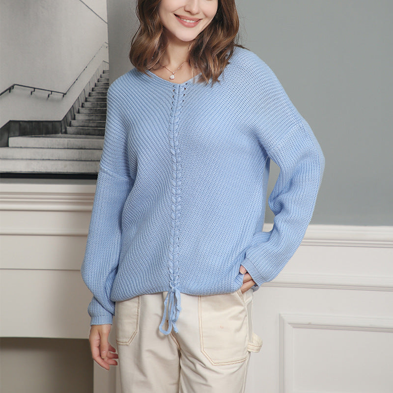 Damen Strickpullover mit Zopfmittelnaht, V‑Ausschnitt und Kordelzug Echo Archiv