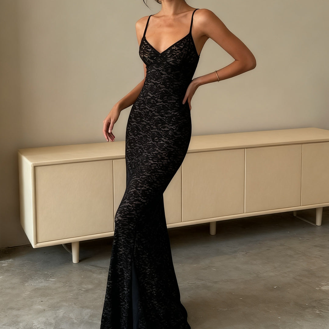 Damen Elegantes Spitzenkleid mit figurschmeichelndem Schnitt Echo Archiv
