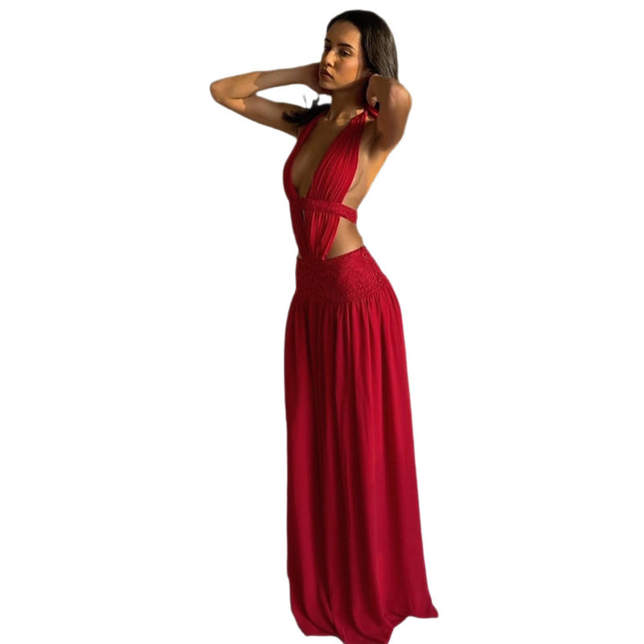 Damen Elegantes Abendkleid mit tiefem Ausschnitt und seitlichen Cut-Outs Echo Archiv