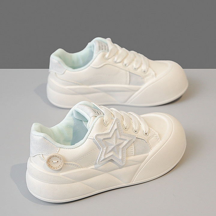 Damen Sneakers mit leichtem Profil und trendy Sternen-Details Echo Archiv