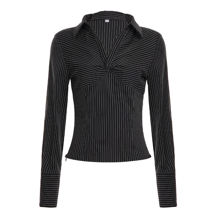 Damen Figurbetontes Langarmshirt mit Hemdkragen und Twist-Detail Echo Archiv