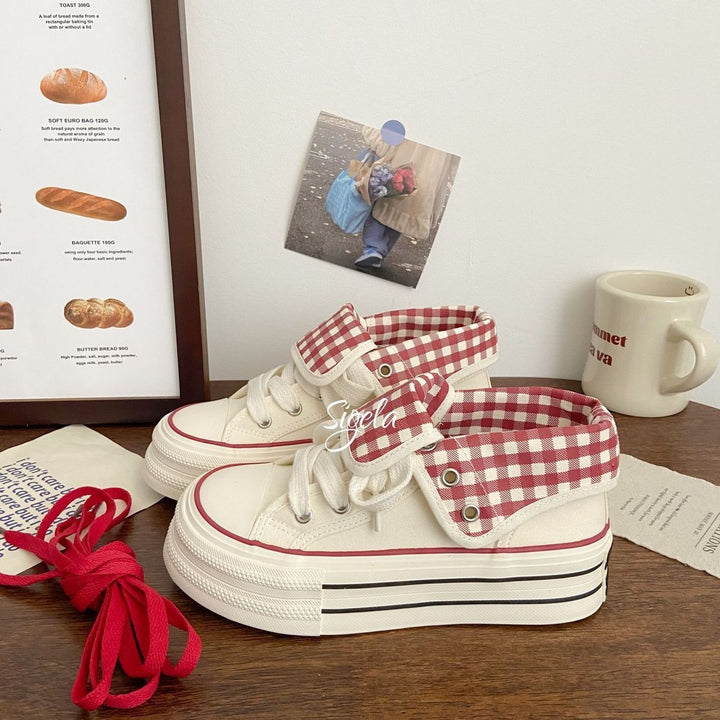 Damen Plateau-Sneaker mit verstellbarem Knöchelriemen und kariertem Innenfutter Echo Archiv