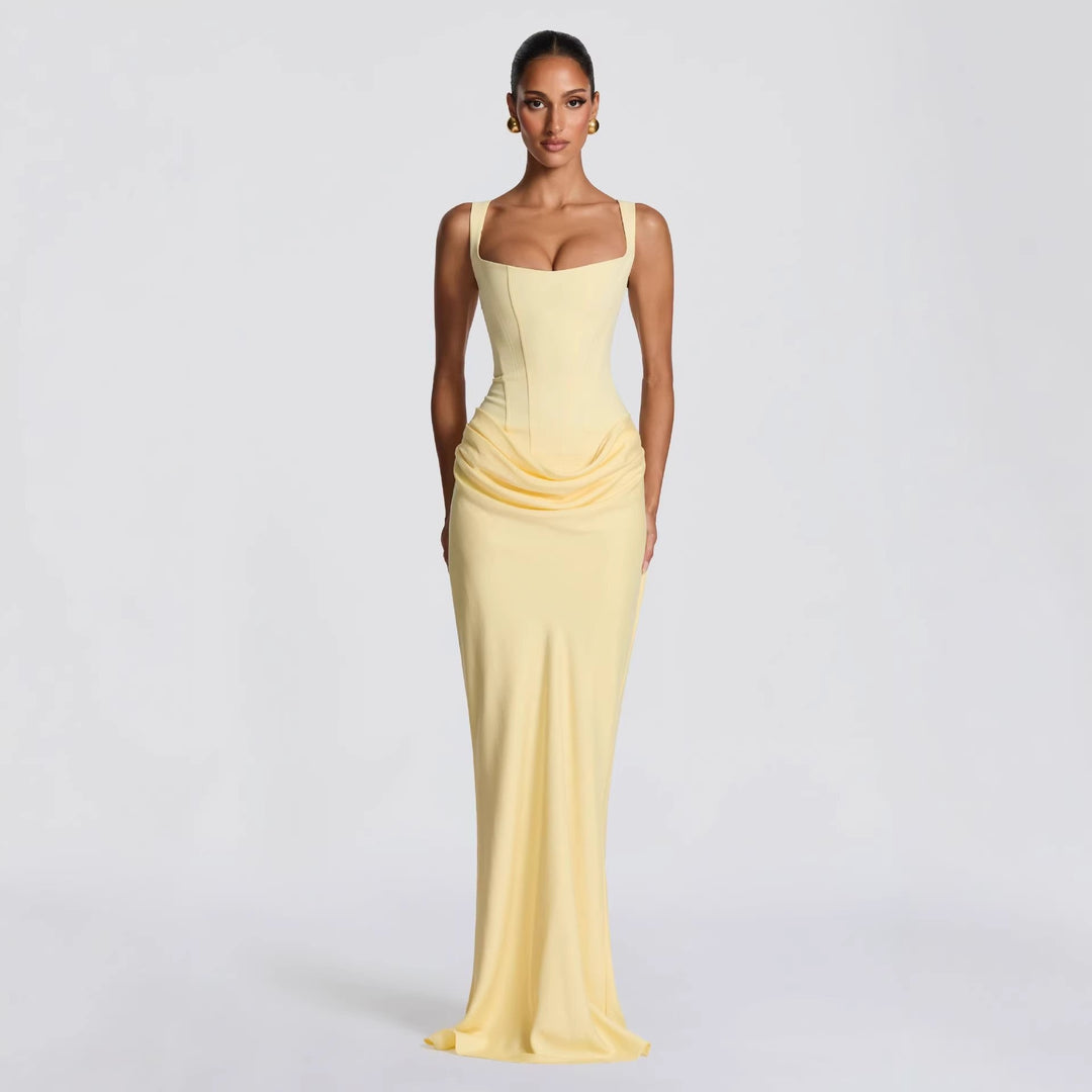 Damen Elegantes Maxikleid mit figurformendem Schnitt und zarten Drapierungen Echo Archiv