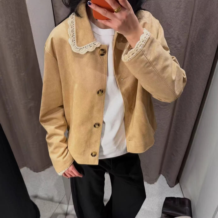 Damen Kurzjacke mit Häkelspitzenkragen und Spitzenmanschetten Echo Archiv