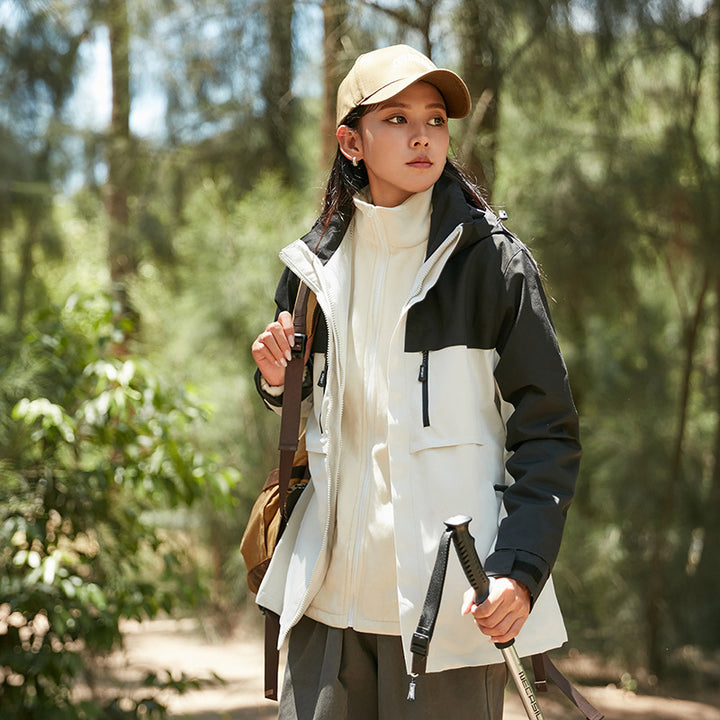 Herren technische Outdoorjacke mit Kapuze, wasserabweisender Membran und multifunktionalen Reißverschlusstaschen Echoarchiv