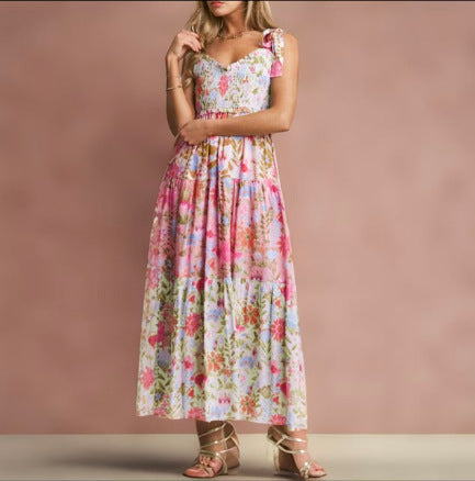 Damen Kleid mit verspieltem Floral-Design und Rüschenärmeln Echo Archiv