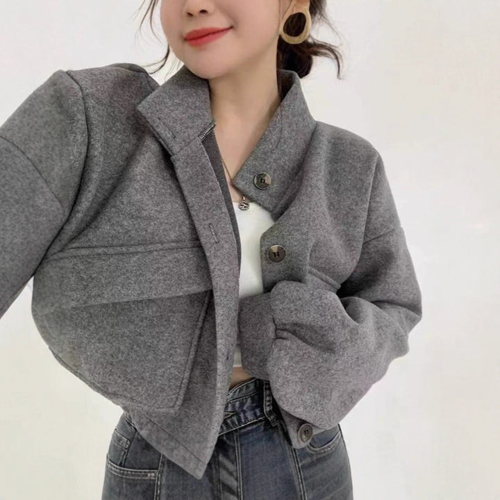 Damen Kurze Oversize-Wolloptik-Jacke mit Stehkragen und Ballonärmeln – Célinea