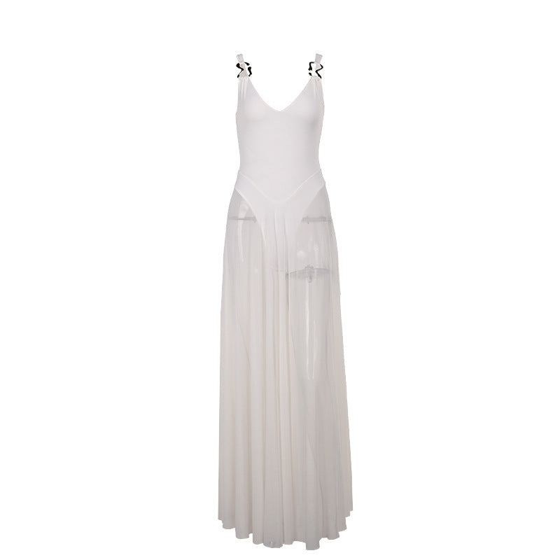 Damen Stilvolles Maxikleid mit transparentem Rock und elegantem V-Ausschnitt Echo Archiv