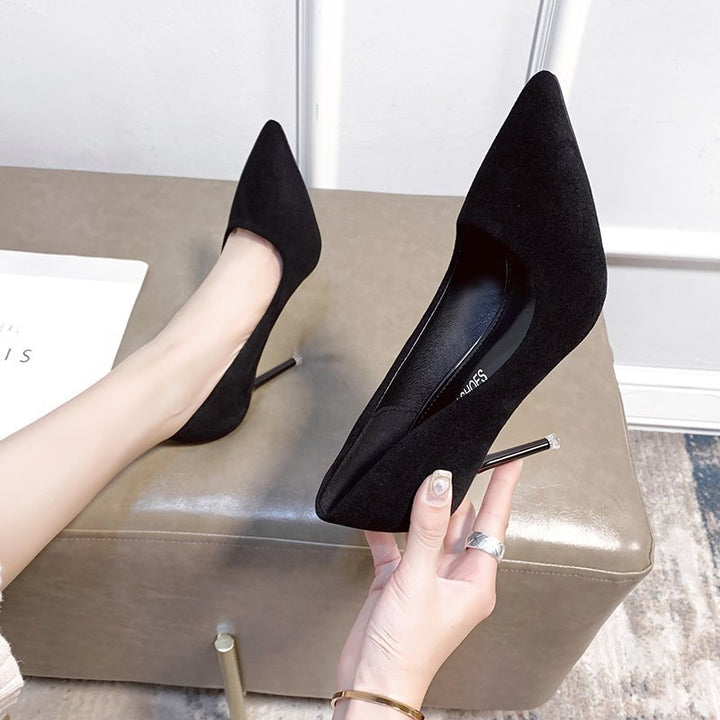 Damen Samtige spitze Pumps mit schmalem Stilettoabsatz und Komfortfußbett Echo Archiv