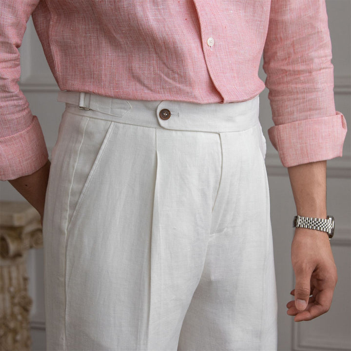 Herren Leinenhose mit hoher Taille, Bundfalten und verstellbarem Seitenriegel Echoarchiv