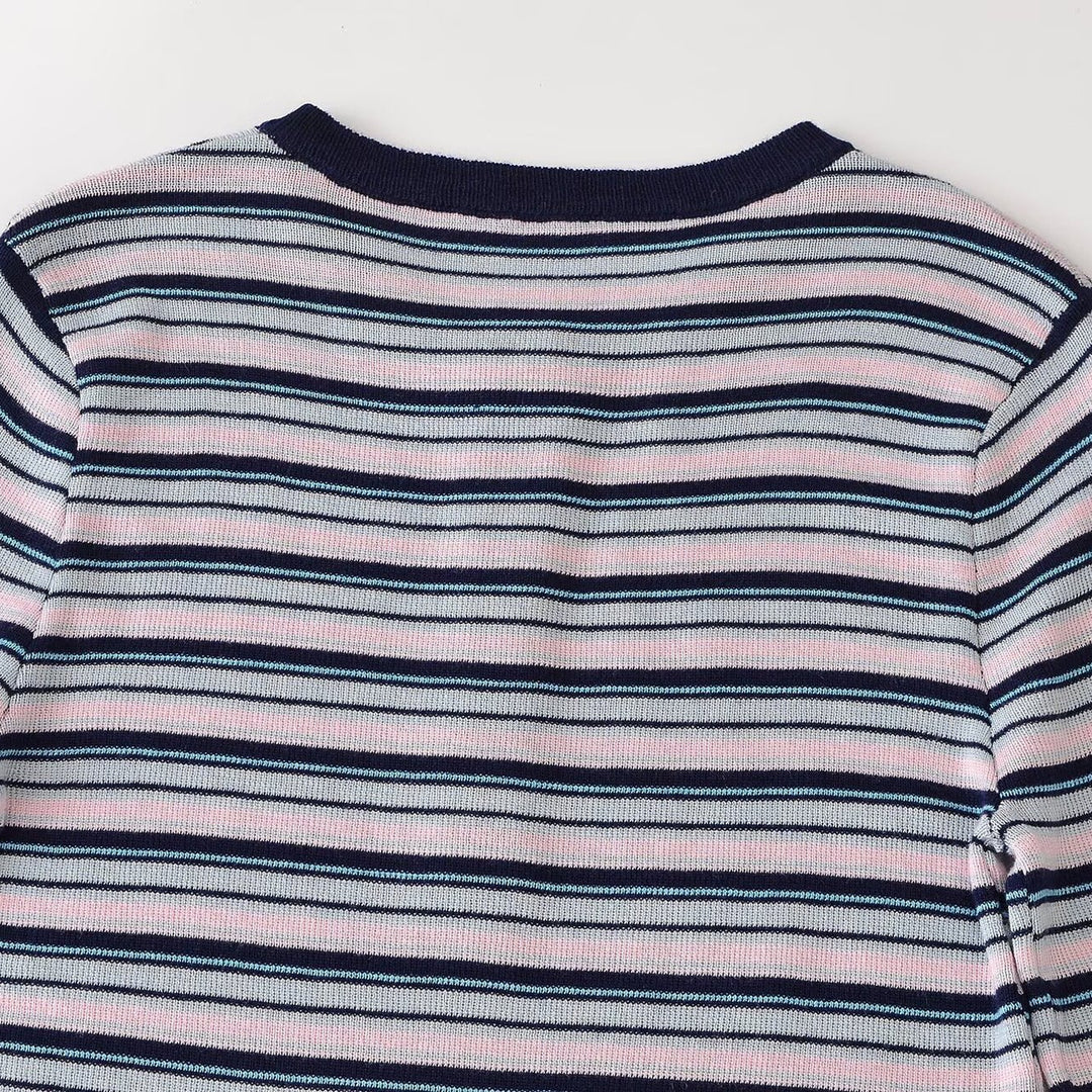 Damen Feinstrick-Henleyshirt mit feiner Streifenstruktur und Knopfblende Echoarchiv