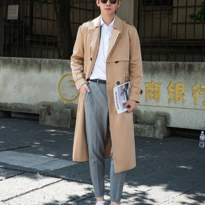 Herren langer doppelreihiger Trenchcoat mit Sturmklappe und D-Ring-Details Echoarchiv