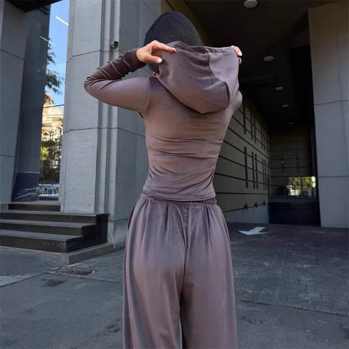 Damen Lounge-Set mit taillierter Kapuzenjacke und extraweiter Palazzo-Jogginghose – Élanora