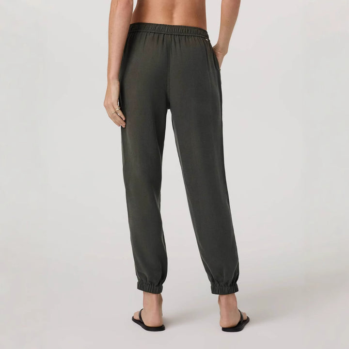 Damen Relax-Joggerhose mit hohem Gummibund und aufgesetzten Taschen – Avérine