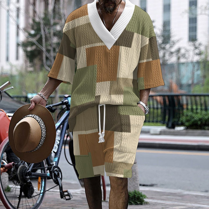 Herren lässiges Kombination aus V-Ausschnitt-T-Shirt und Shorts im modernen Patchwork-Design Echoarchiv