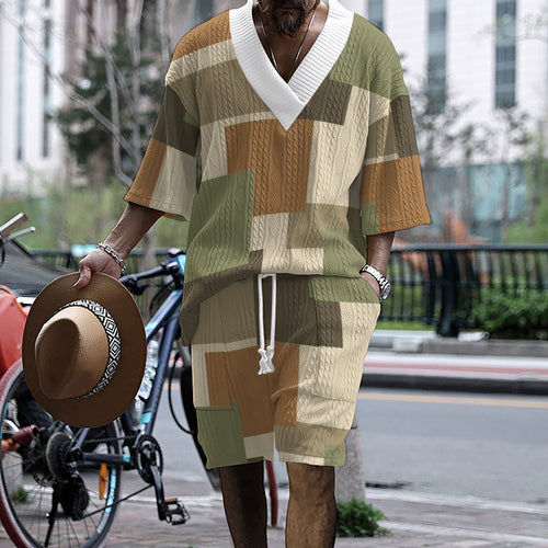 Herren lässiges Kombination aus V-Ausschnitt-T-Shirt und Shorts im modernen Patchwork-Design Echoarchiv