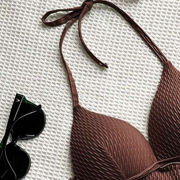 Damen Bikini-Set mit raffiniertem Wickeldesign und eleganten Halterträgern Echo Archiv