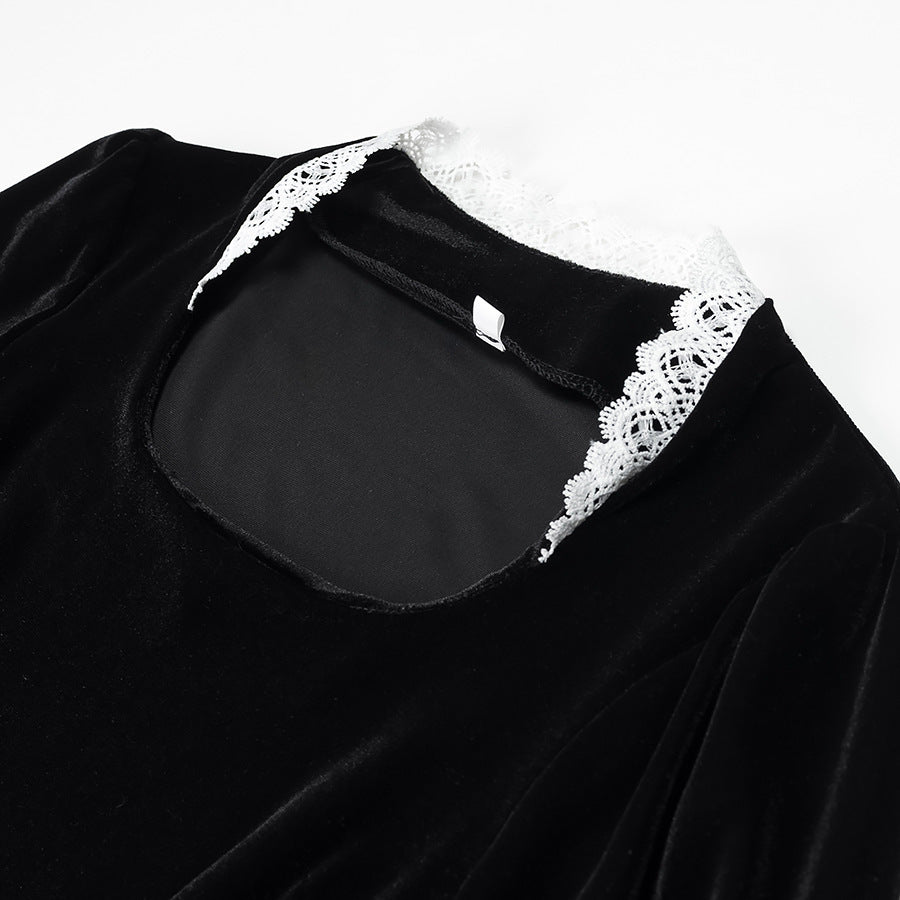 Damen Maxikleid aus Samt mit quadratischem Ausschnitt, Puffärmeln und Spitzenbesatz Echo Archiv