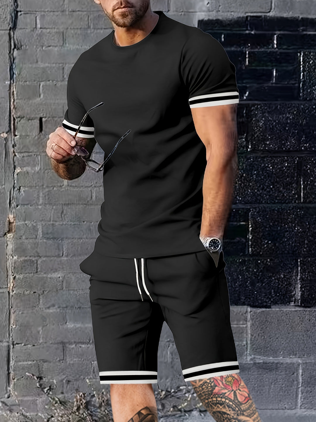 Herren nan sportliches Lounge-Set aus hochwertiger Baumwollmischung mit körpernahem Kurzarmshirt und Kordel-Shorts mit kontrastierenden Bündchen Echo Archiv