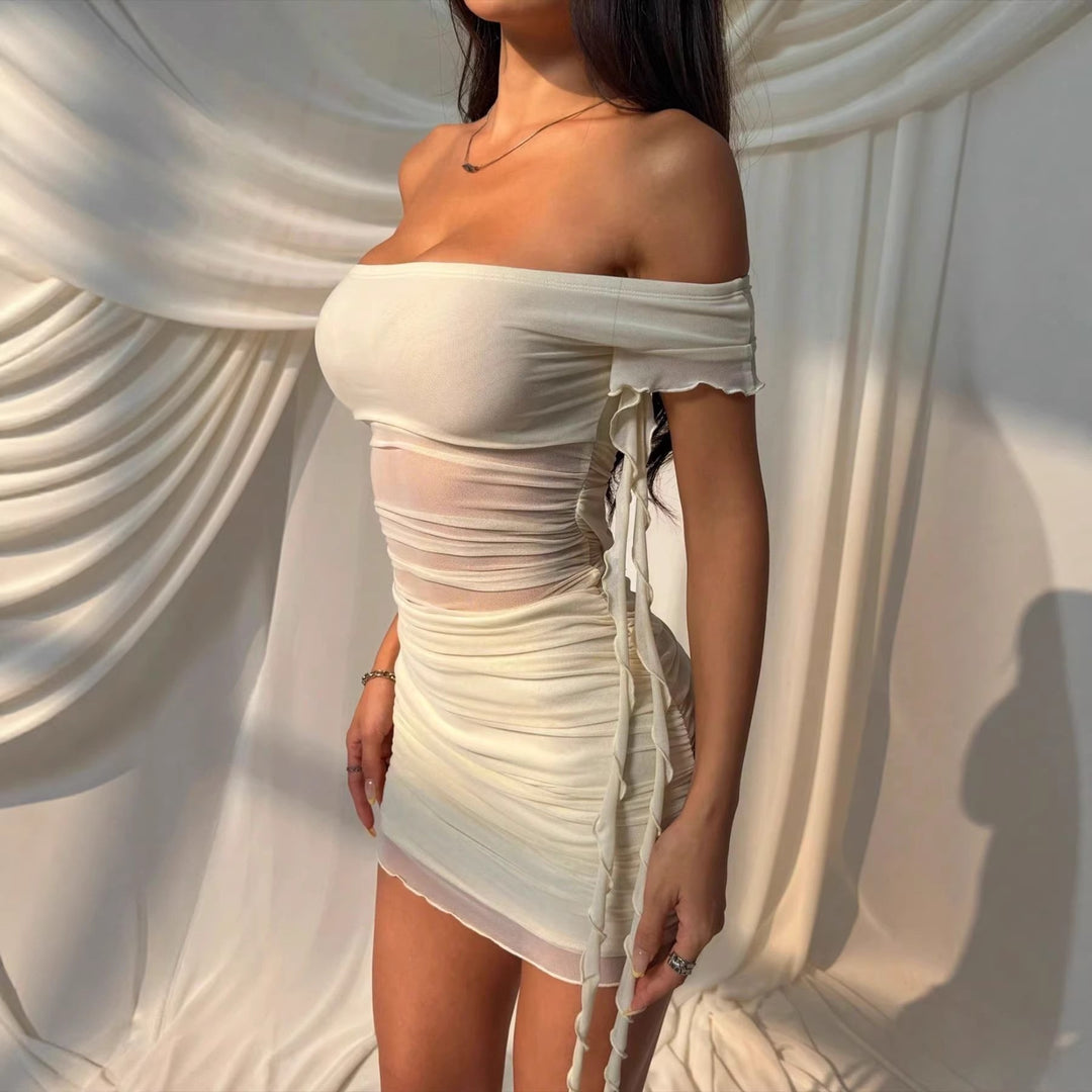 Damen Off-Shoulder Minikleid mit raffinierten Drapierungsdetails und verspielten Schnürungen Echo Archiv