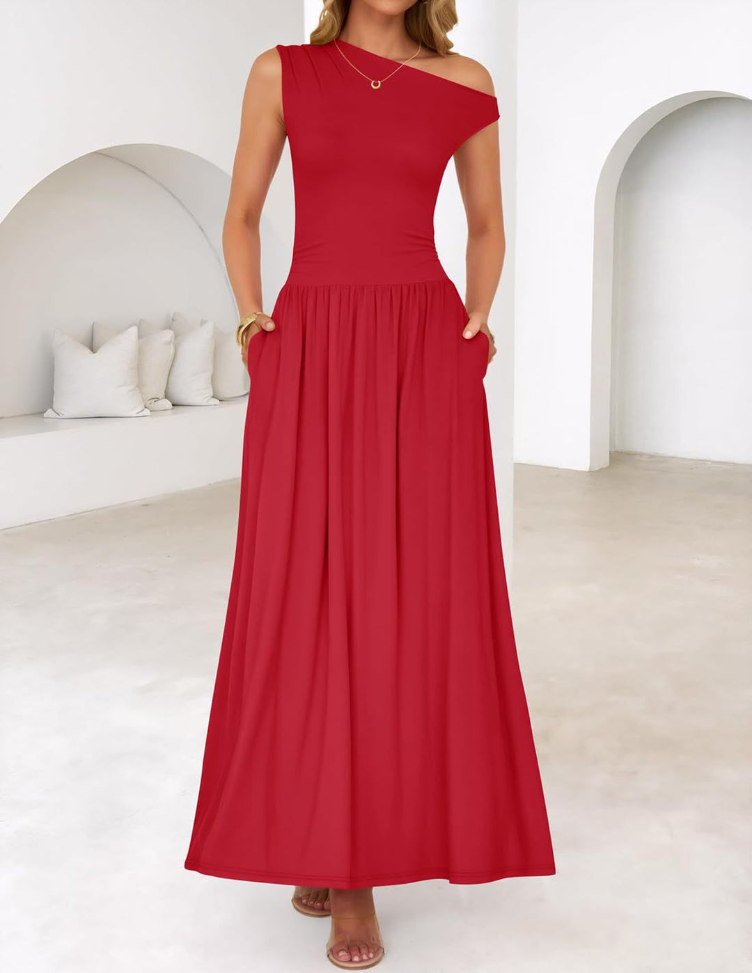 Damen Asymmetrisches Maxikleid mit One-Shoulder, Taillenbetonung und Seitentaschen Echo Archiv