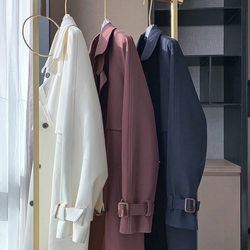 Damen Trenchcoat mit doppelter Knopfleiste und Taillengürtel Echoarchiv