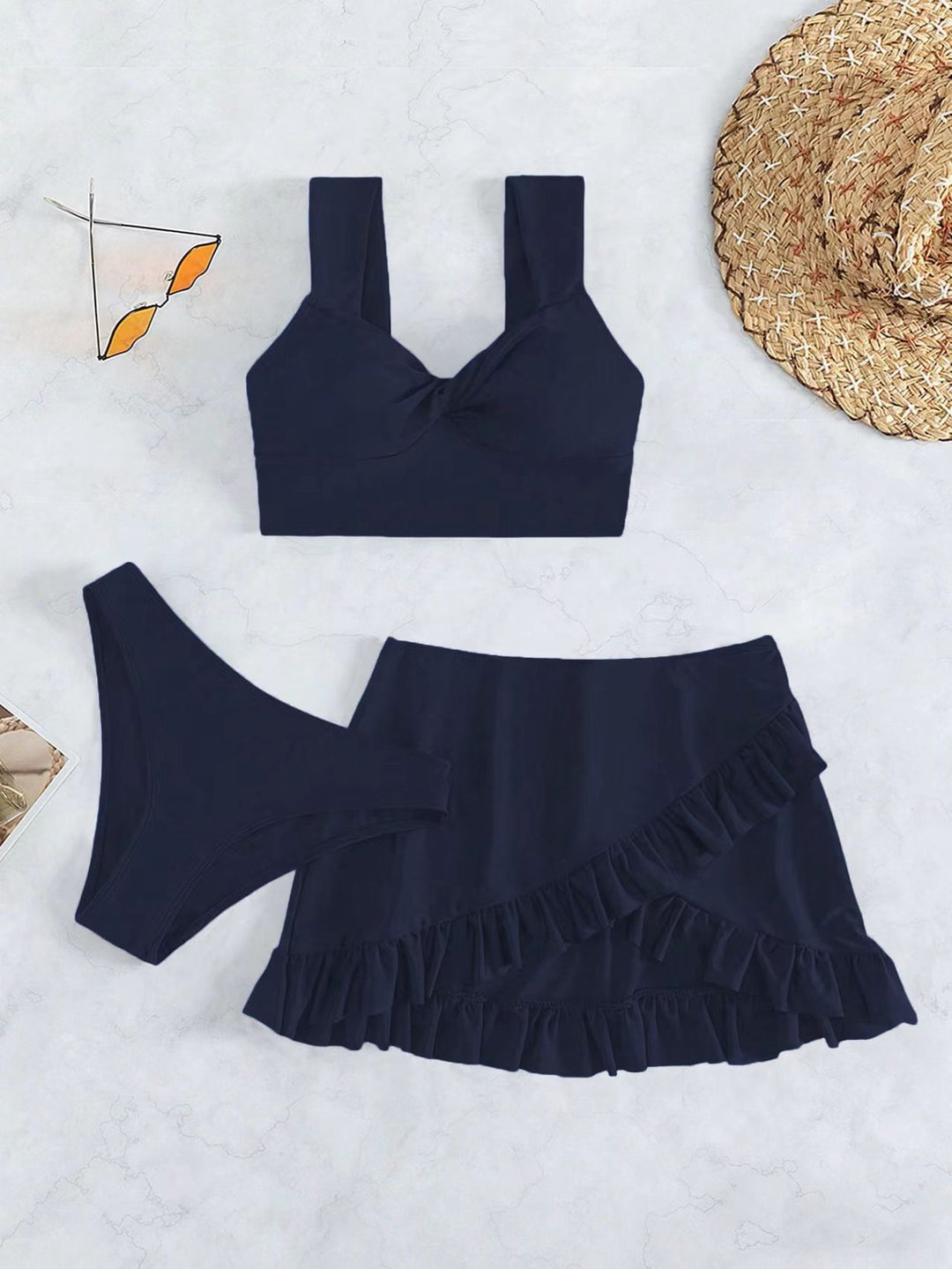 Damen Freizeit-Bikini-Set mit Wickelrock und stützenden Trägern Echo Archiv