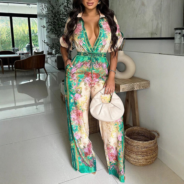 Damen Satin-Jumpsuit mit Hemdkragen, tiefem V-Ausschnitt und weitem Palazzobein – Solévia