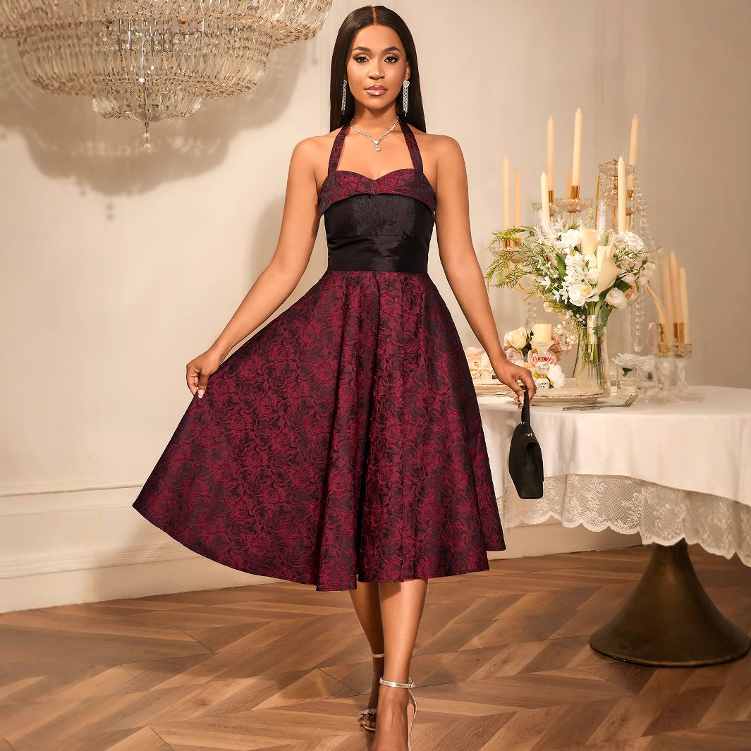 Damen Elegantes Cocktailkleid mit floralem Muster und schmeichelndem Taillengürtel Echo Archiv
