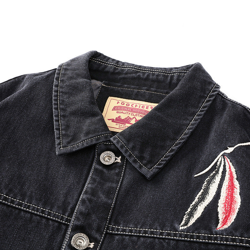 Herren Jeansjacke im Worker‑Stil mit gesticktem Feder‑Motiv und Innensatinfutter Echoarchiv