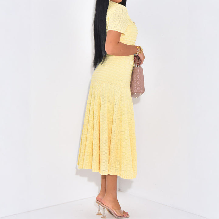 Damen Maxikleid mit eleganten Knopfdetails und strukturiertem Stoff Echo Archiv