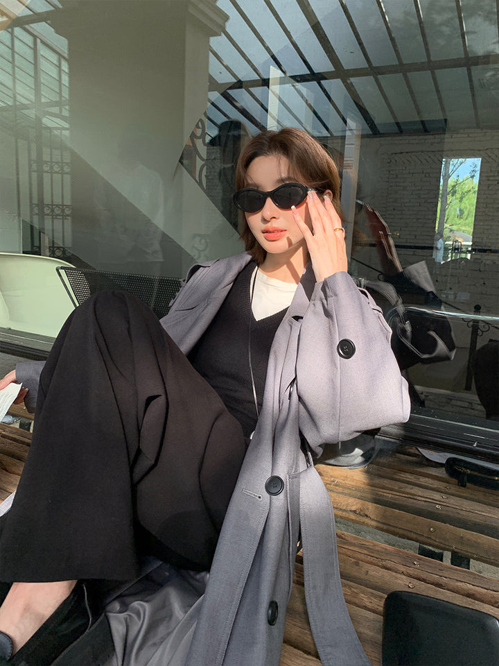Damen Langer Trenchcoat im Oversize‑Look mit Bindegürtel und Schulterpatten Echoarchiv