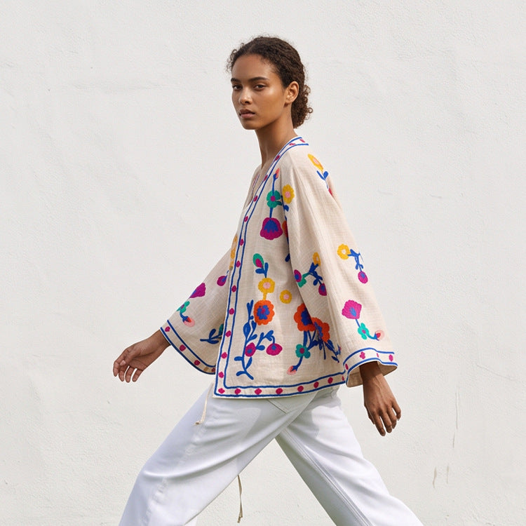Damen bestickte Leinen‑Überwurfjacke mit folkloristischen Blumenapplikationen Echoarchiv