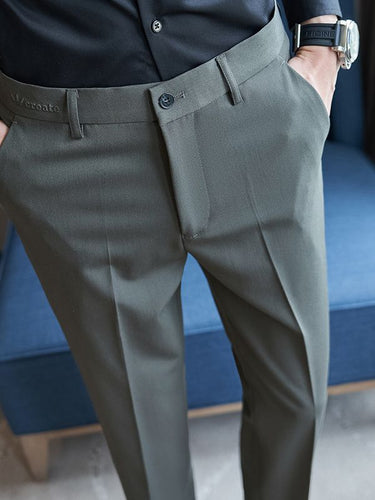 Herren elegante Anzughose mit schlanker Passform und feinem Streifenmuster Echoarchiv