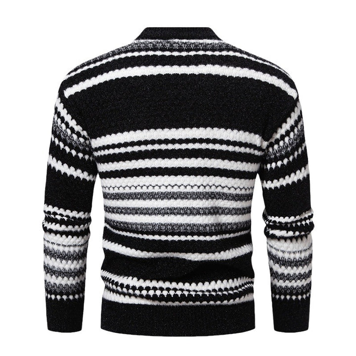 Herren gestreifter Strickpullover mit hohem Stehkragen und weicher Textur Echoarchiv