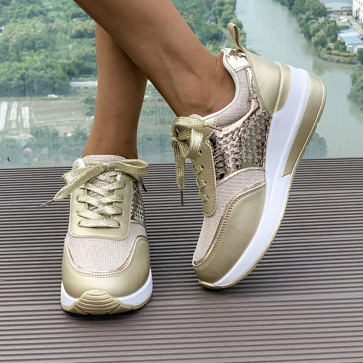 Damen stylische Keil-Sneaker mit metallischer Optik großflächigen Ziersteinen und gepolstertem Komfortfußbett Echo Archiv
