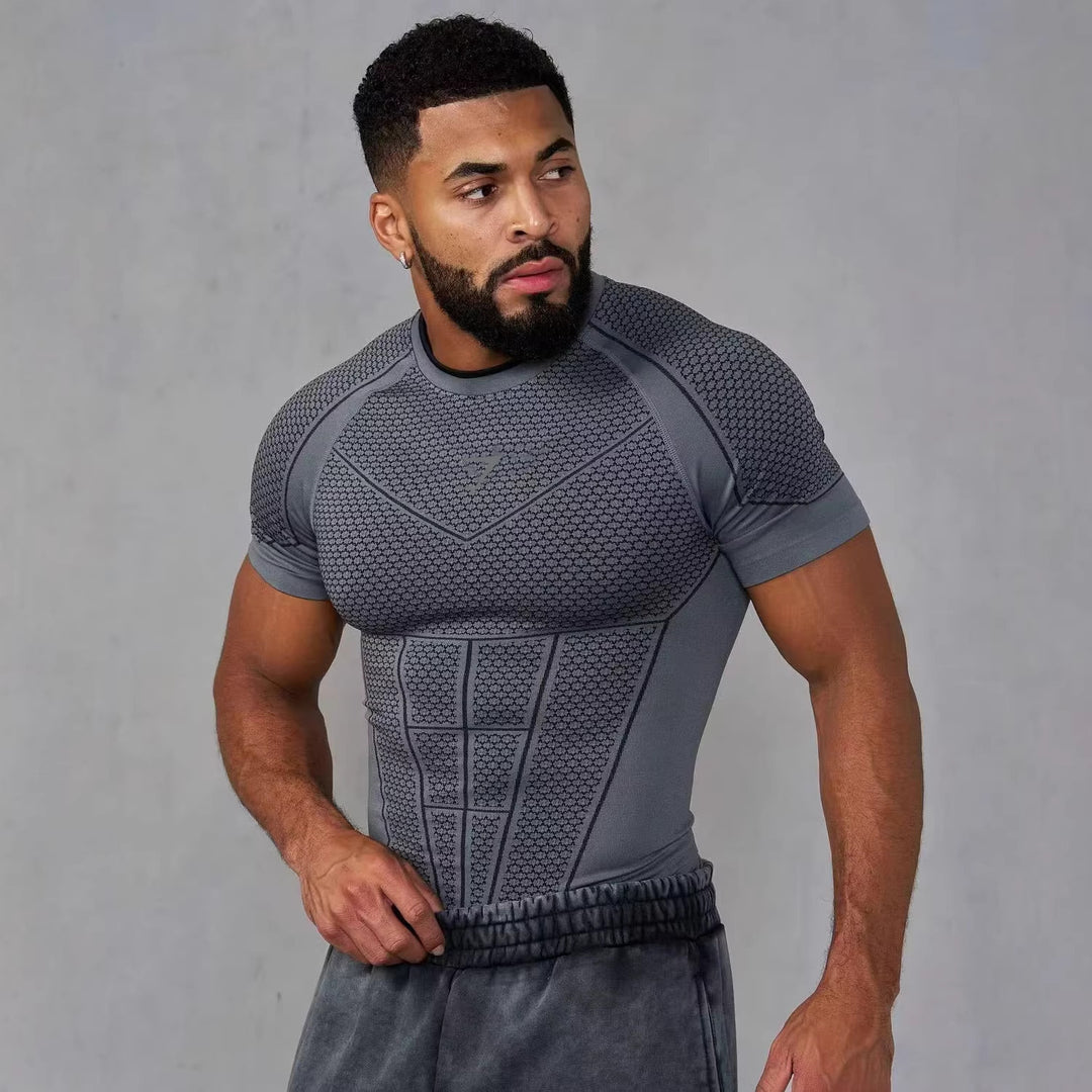 Herren nan muskelmodellierendes Funktionsshirt mit 3D-Struktur und gezielten Kompressionszonen Echo Archiv