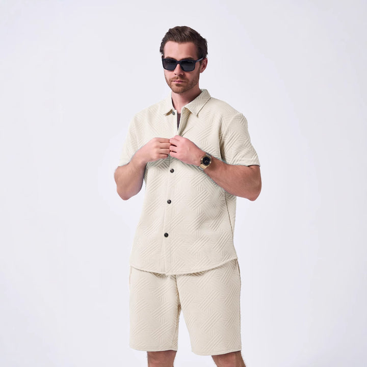 Herren stilvolles Kurzarm-Hemd mit passender Shorts Echoarchiv