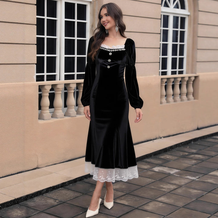 Damen Samt‑Midikleid mit quadratischem Ausschnitt, Puffärmeln und Spitzenuntertritt Echoarchiv