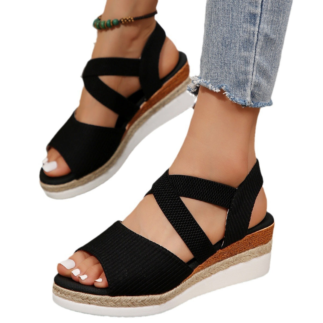 Damen Komfort-Keil-Sandalen mit elastischem Kreuzriemen und geflochtener Plateau-Sohle – Sorelia