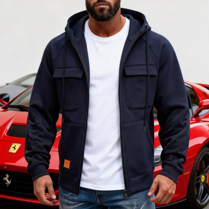 Herren Kapuzenjacke mit durchgehendem Reißverschluss, Brustklappen und moderner Slim‑Fit-Silhouette – Taviero