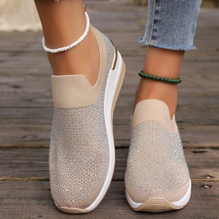 Damen  Strick Slip-On Sneaker mit funkelndem Strassbesatz, elastischem Einstieg und dämpfender Plateausohle Echo Archiv